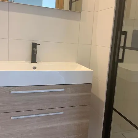 住宿加早餐酒店 Tiny House Droom Aan De Linge Wadenoijen
