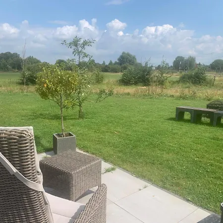 Bed & Breakfast Droom Aan De Linge Wadenoijen
